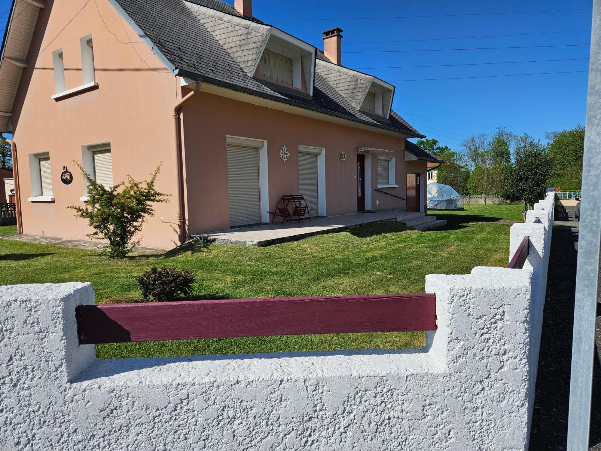 Gite La Maison Rose Lannemezan Exterior foto